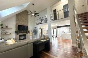 Cheerful 4 bedroom home w/ fireplace & game room